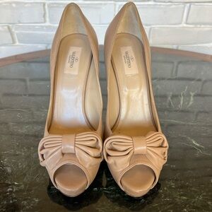 Valentino BOW PeepToe Leather Pumps Vintage